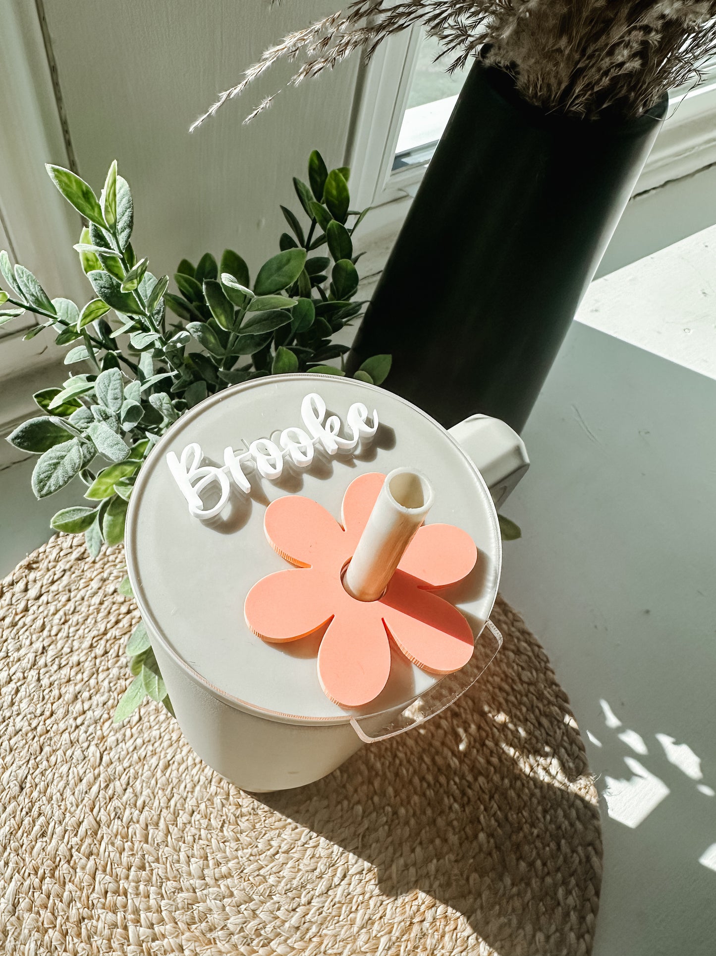 Daisy Simple Modern Topper